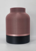 Duvari Silk Blush Black limited edition Japandi design vaas