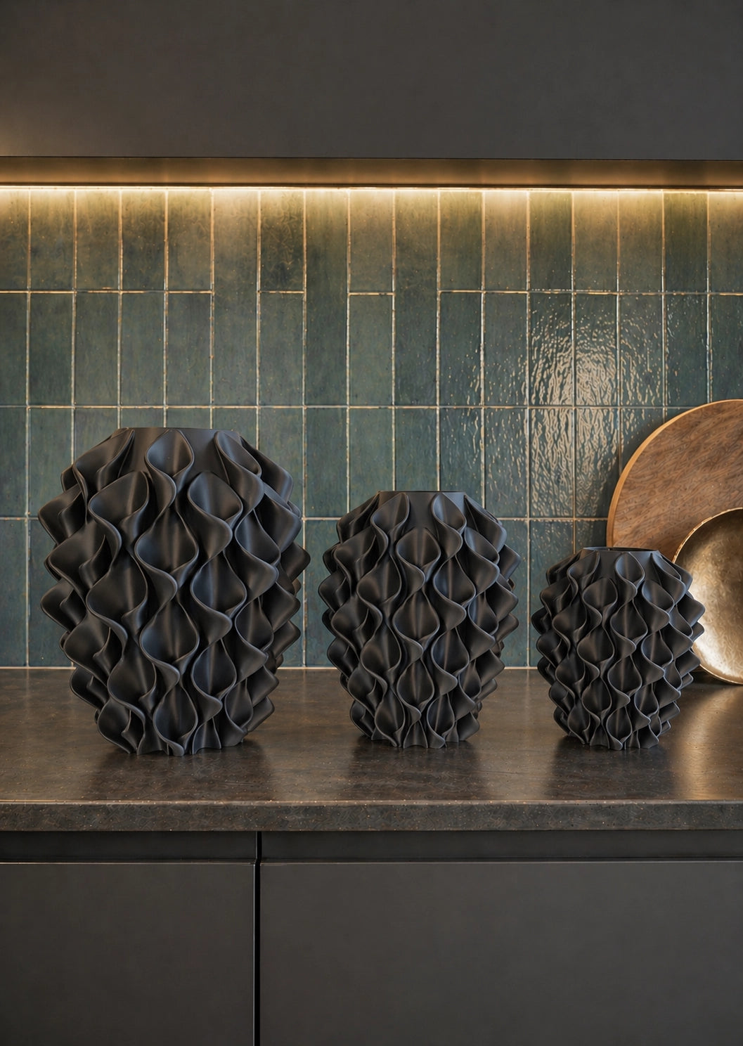Sereni Matte Black design vaas verkrijgbaar in drie maten